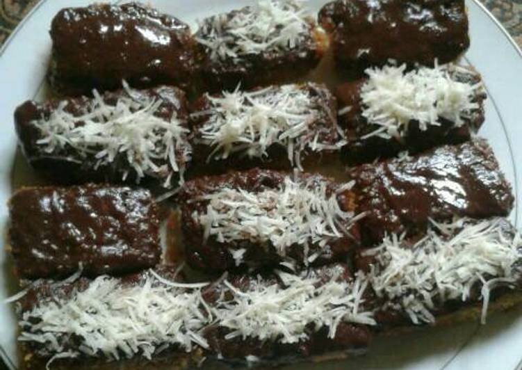 Banana nugget chesee choco glaze