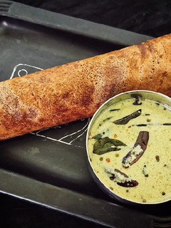 ராகி மாவு தோசை(ragi dosai recipe in tamil) செய்முறை முக்கிய புகைப்படம்