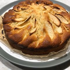 Traditional apple cake A picture of Traditional apple cake.