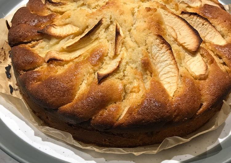 Easiest Way to Prepare Perfect Traditional apple cake