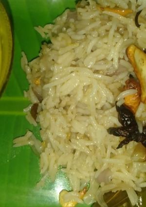 ஹோட்டல் ஸ்டைல் கீ ரைஸ் (Ghee rice recipe in tamil) செய்முறை முக்கிய புகைப்படம்