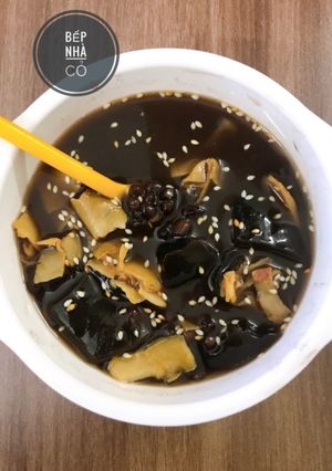 Hình của món Nấu chè đỗ đen bằng nồi cơm điện.