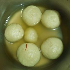 Rasgulle A picture of Rasgulle.
