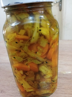 عکسی از دستور ترشی کنگر
