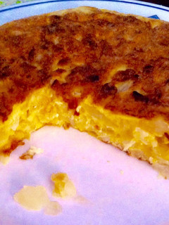 Una foto de Tortilla de patatas con cebolla