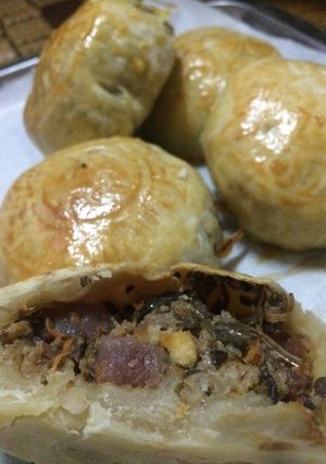 Hình của món Bánh bao nướng nhân lạp xưởng #ngon-bất-ngờ.