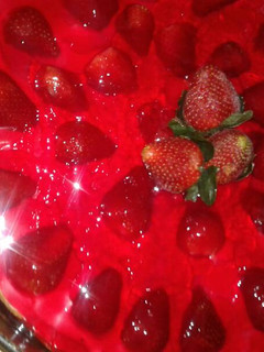 Una foto de Tarta de frutilla sin harina ni azúcar