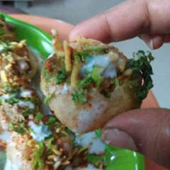 A picture of Dahi Puri Chat.