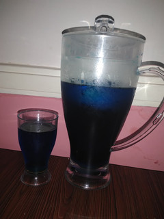 A picture of Electric lemonade.