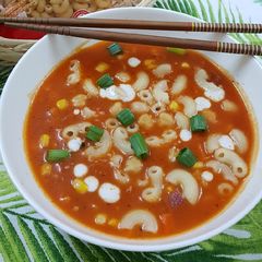 A picture of Harira:Moroccan chikpeas macaroni soup.