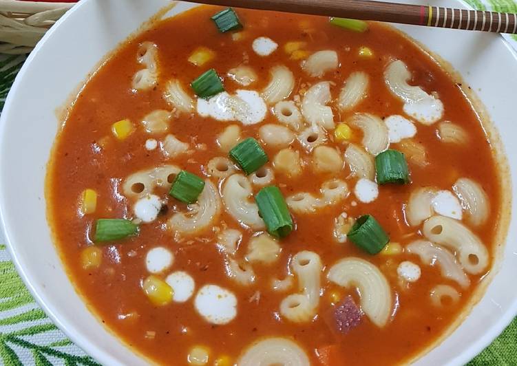 Easy Cheap Dinner Harira:Moroccan chikpeas macaroni soup