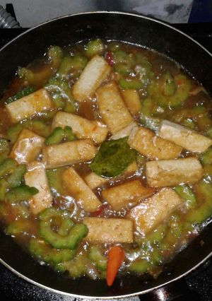 Foto resep Tumis pare tahu pedas