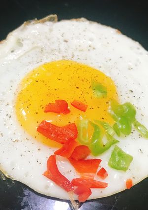 A picture of Sunny side up.