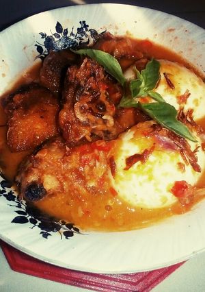 Foto resep Ayam telor pedes