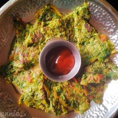 A picture of Palak besan chilla.