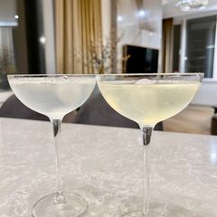 A picture of Old Cuban Cocktail.