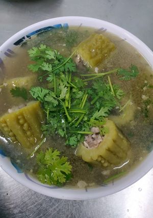 Hình của món Canh khổ qua độn thịt.