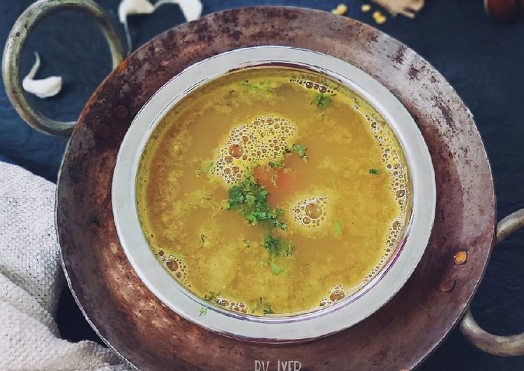 My Daughter love South-Indian Garlic Soup / Poondu Rasam