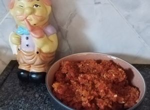 Una foto de Sofrito de cebolla y morrón 🧅️🧄😎