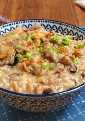芋頭香菇鹹粥 的食譜成品照片