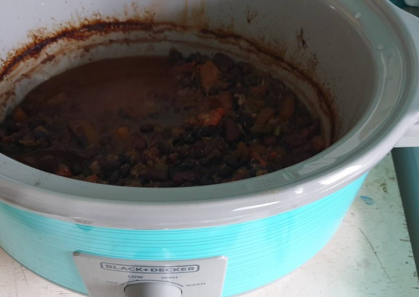 Slow cooker black bean chili
