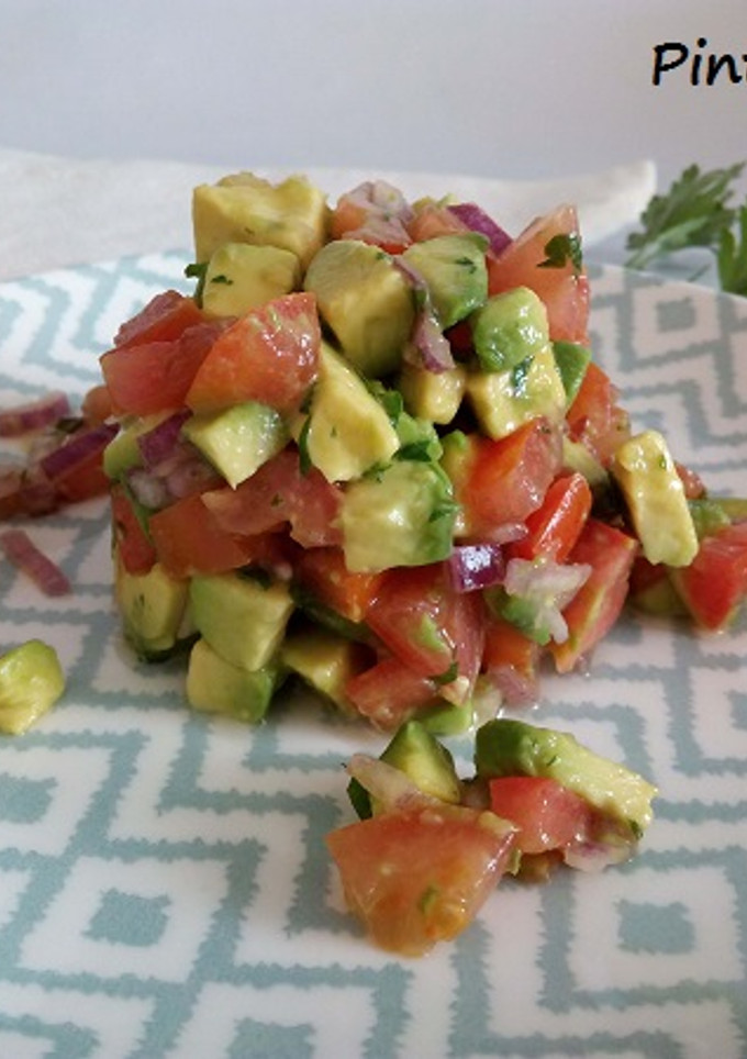 Una foto de Tartar de aguacate