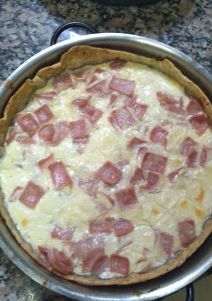 Una foto de Tarta jamón y queso Fácil
