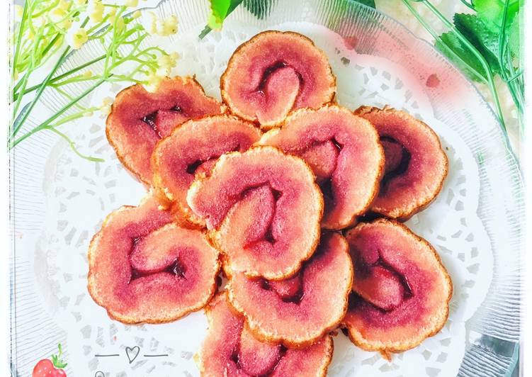 Resep Bolu Gulung Sakura Strawberry yang Lezat