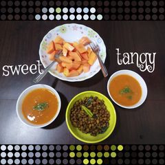 A picture of Roasted tomato soup & chana.