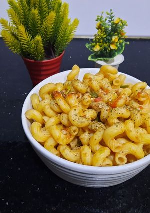 A picture of Chicken pasta.