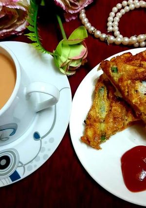 A picture of Shami kabab bread Sandwich 😊.