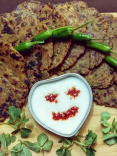 જુવાર ના ઢેબરાં (Jowar Dhebra Recipe In Gujarati) રેસીપી મુખ્ય ફોટો