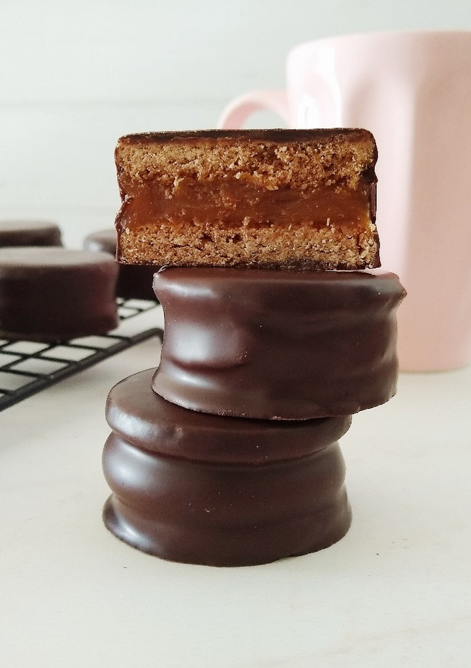 Una foto de Alfajores tipo Havana 🍫