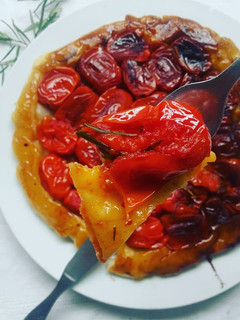 Una foto de Tarta Tatin de cherry