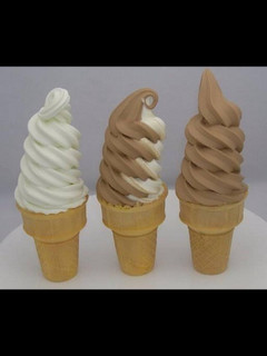 A picture of Soft serve Ice cream.