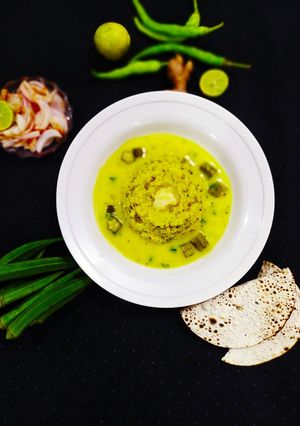 કોદરી ની ખીચડી સાથે ભીંડા ની કઢી (Kodri Khichdi Bhinda Kadhi Recipe In Gujarati) રેસીપી મુખ્ય ફોટો
