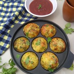Stuffed Potatoes Cheese Balls A picture of Stuffed Potatoes Cheese Balls.