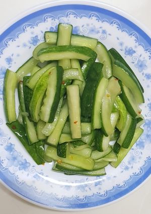 Hình của món Dưa leo trộn- món ăn kèm đỡ ngán.