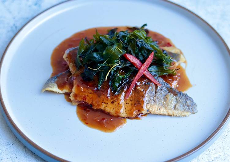 Pan fried seabass with sweet chilli sauce