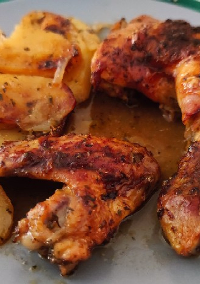 Una foto de Pollo asado con patatas