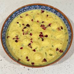 A picture of Kesaria Angoori Rabdi.