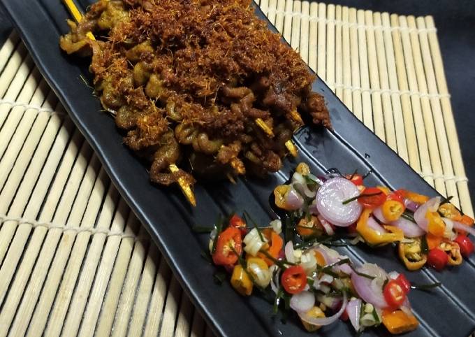 Sate Usus Goreng Sambal Matah