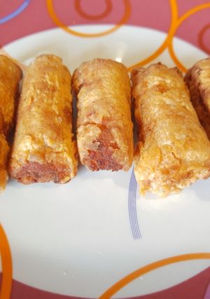 Una foto de Croquetas de chorizo y salsa bechamel rebozadas