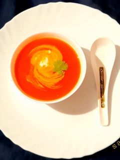 गाजर टमाटर सूप(gajar tamatar soup recipe in hindi) रेसिपी मुख्य फोटो