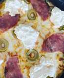 Pizza con base de calabaza keto (sabe más a guisado que a pizza, pero está riquísima 😋)