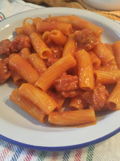 Una foto de Macarrones con chorizo