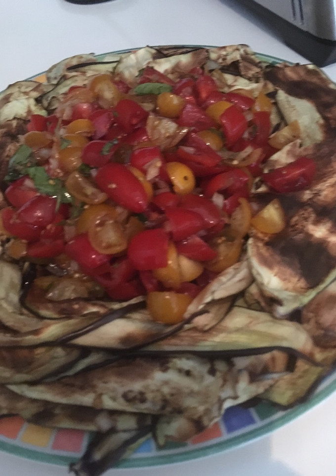 Una foto de Ensalada de Berenjena