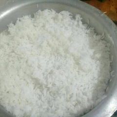 A picture of White rice.