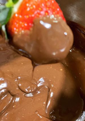 Foto de Fondue de chocolate com morango