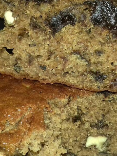 Una foto de Tortá húmeda de ciruelas